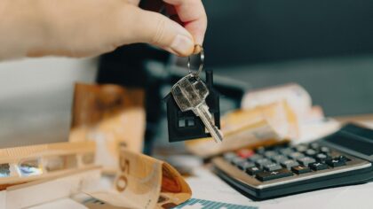 Slik velger du bilforsikring som ikke blir dyrere enn den må