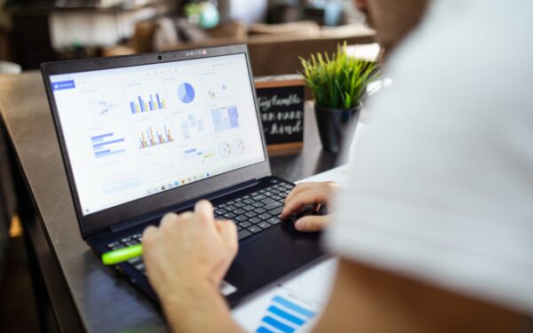 Data som konkurransefortrinn i små virksomheter uten store IT-budsjetter
