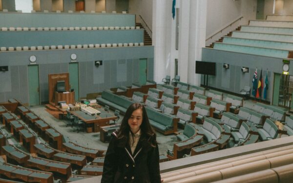 Hva er politisk kompromiss: en konkret guide til å forstå «gi og ta» i politikken