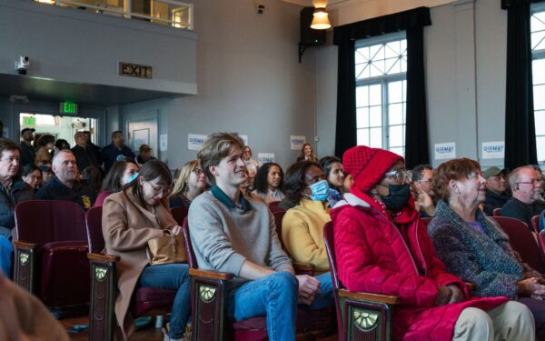 Kommunalt eierskap forklart: hvorfor kommunen eier selskaper og hva det har med deg å gjøre