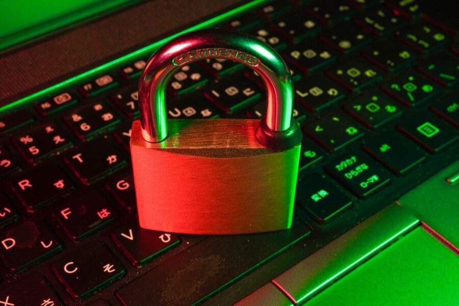 Praktisk guide til passordfri innlogging med passkeys i hverdagen - Autentisering Cybersikkerhet Passord Sikkerhet nett
