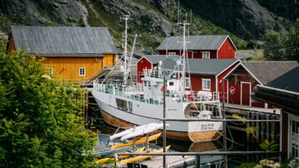 Skånsomme fangstmetoder i norsk kystfiske: hva de betyr for havet og maten din