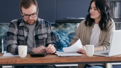 Inflasjon for vanlige folk: praktisk guide til hva som skjer med pengene dine