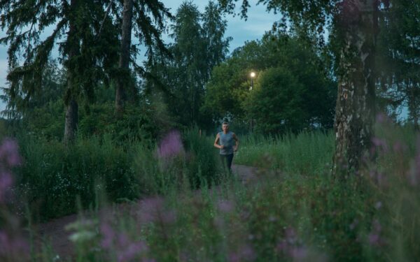 Løping alene som mentalt fristed: slik gjør du turen til dagens beste pause