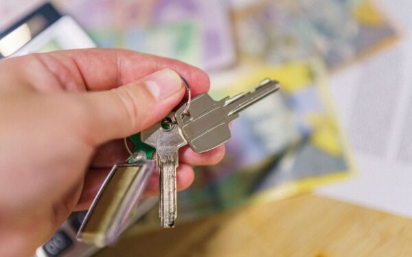 Praktisk guide til depositum ved leie: tryggere valg for både leietaker og utleier