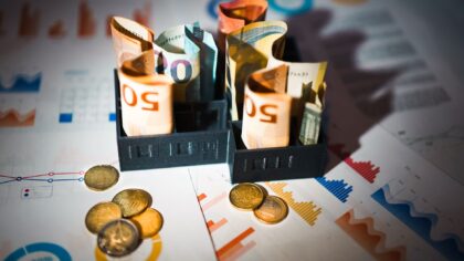 Renter og kronekurs: en jordnær guide til hva som skjer med pengene dine