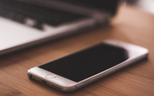 Digital minimalisme på telefonen: slik får du roligere skjermtid uten avansert teknikk