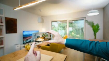 Enkel guide til smart hjem: slik kommer du i gang uten dyre installasjoner