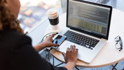 Enkel innføring i nettbaserte automatiseringstjenester: slik får du «små roboter» til å jobbe for deg