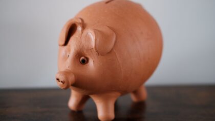 Sparing til barna: slik bygger du en god startkapital uten å låse deg fast