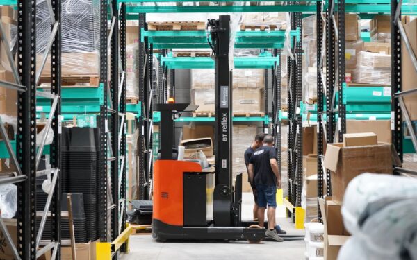 Hvordan norske handelsselskaper tjener penger på logistikk, ikke bare varer