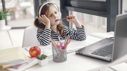 Slik lager du en trygg og konsentrert PC til skolearbeid hjemme