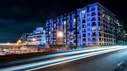 Smart strømstyring i borettslag og sameier: slik kan dere kutte kostnader uten å fryse